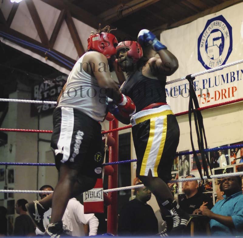 tttscgoldenglovesx23.jpg