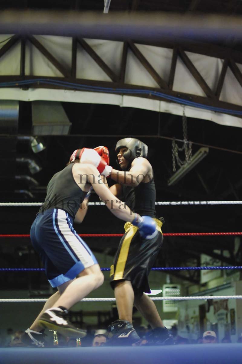 tttscgoldenglovesx33.jpg